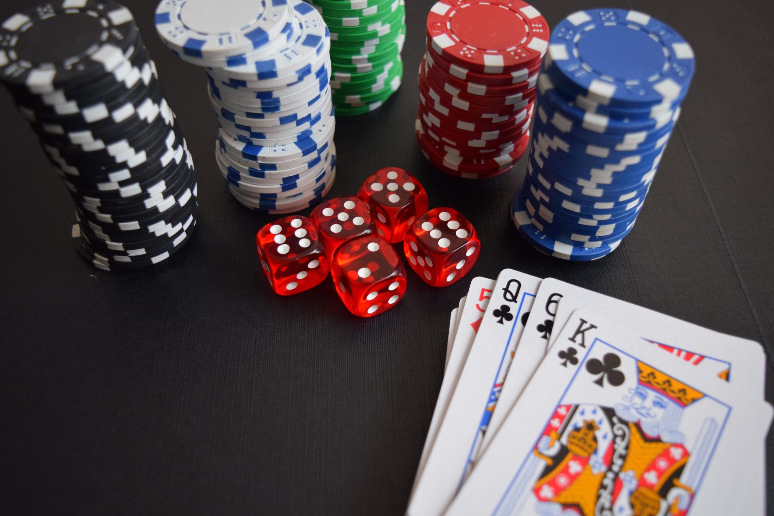 The Evolution of Slots From Classic Reels to Digital Experiences